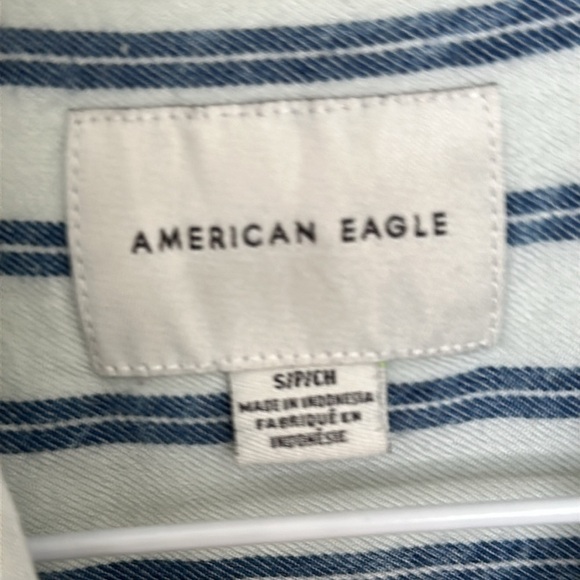 American Eagle Sm button up shirt, light blue and denim blue 100% viscose SOFT!! - Picture 6 of 12
